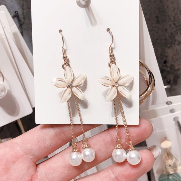 Flower Pearl Earrings